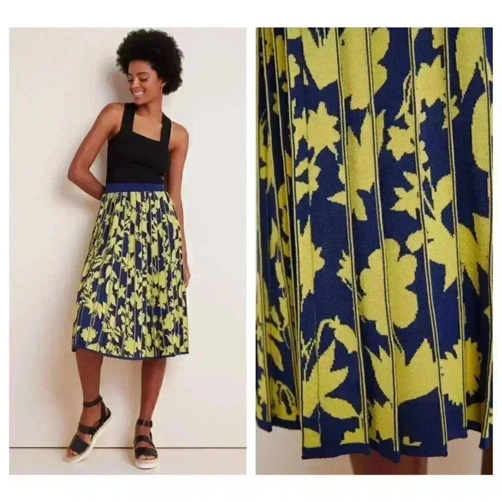Anthropologie Leandra Pleated Sweater Skirt‎ Size M